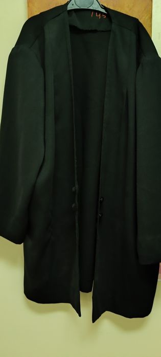 Casaco preto fresco e sem forro para senhora