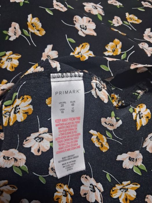 Śliczna sukienka r 48