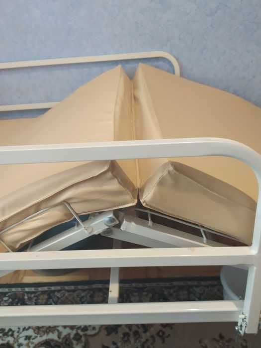 Медичне ліжко для лежачих хворих, Ліжко для лікарень