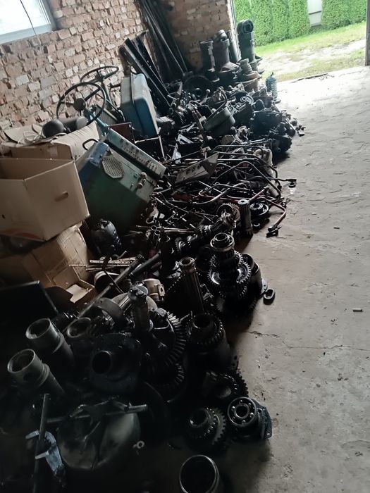 Продам запчастини ЮМЗ б/у...