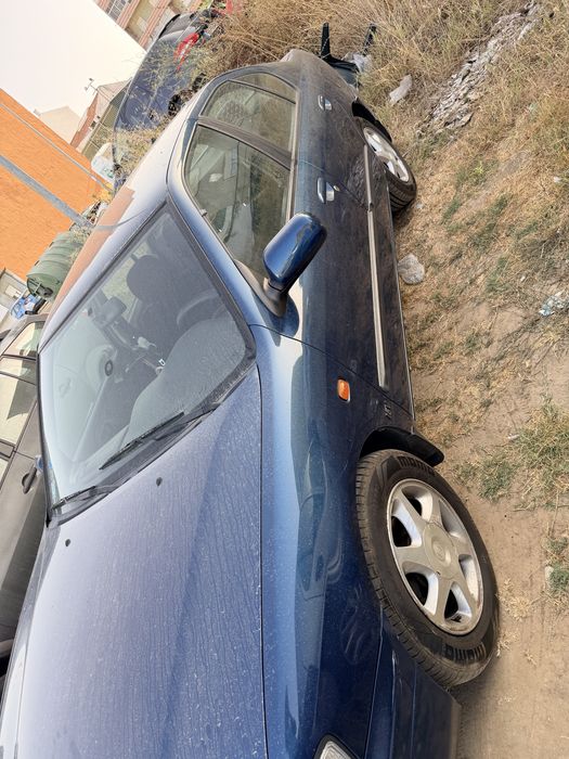 Vendo Nissan Primera 98
