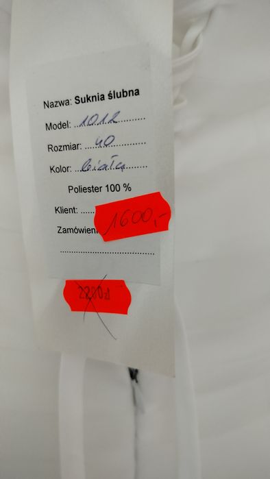 Nowa śliczna suknia ślubna