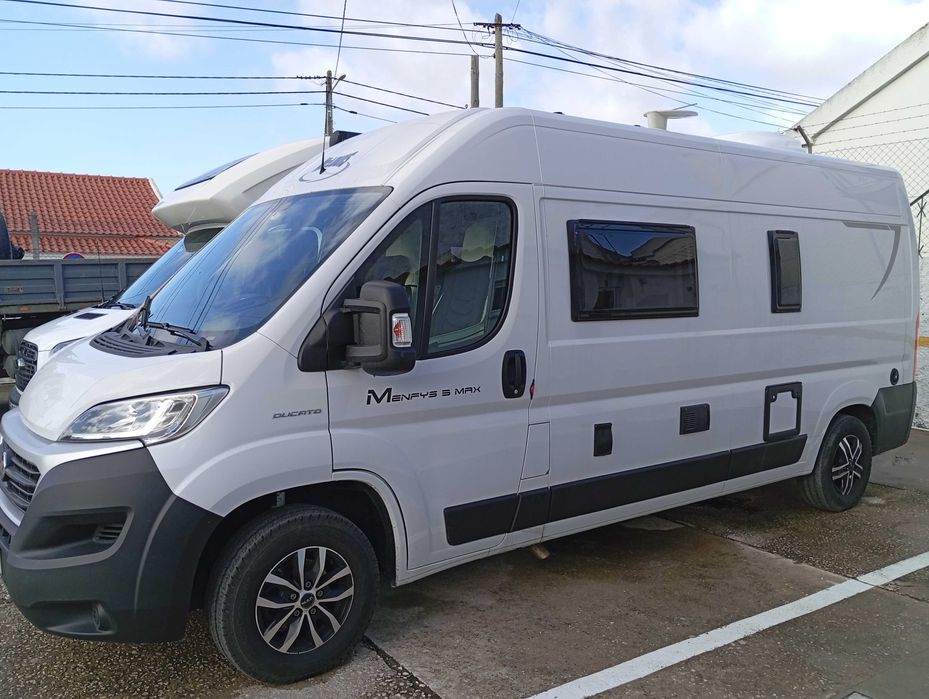 VENDO  Autocaravana Semi-Novo