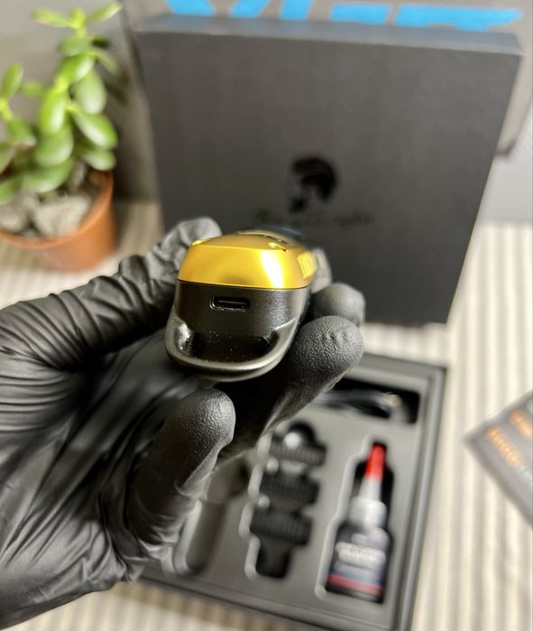 Триммер VGR V-226 для волос,бороды, усов,3 насадки,9000 RPM,LEDPRO