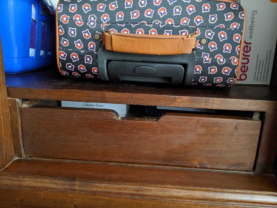 guarda-fato três portas