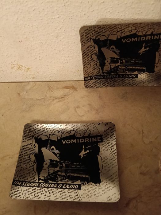 2 placas Vomidrine