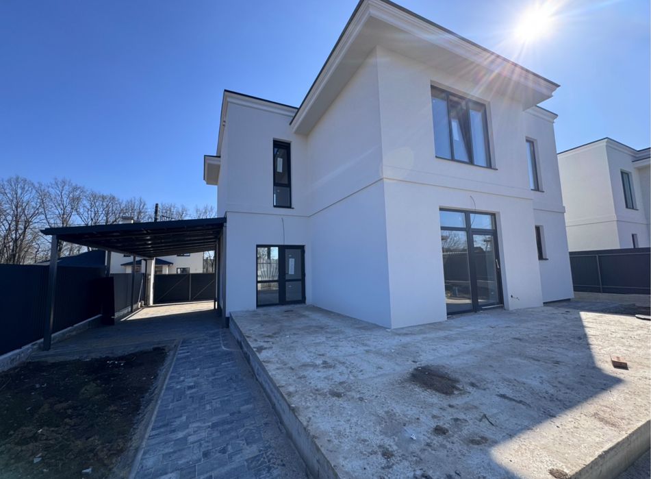 Дизайнерський будинок від забудовника