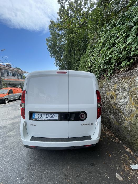 Fiat doblo 1.6 muito estimada