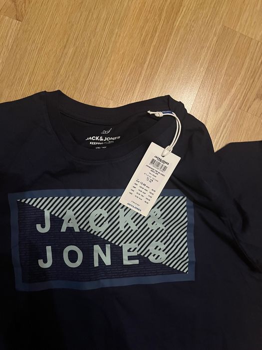 Nowa  t-shirt chłopięcy rozm. 170