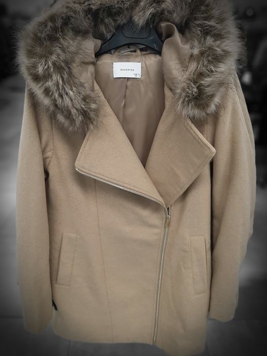 Женское полупальто Reserved