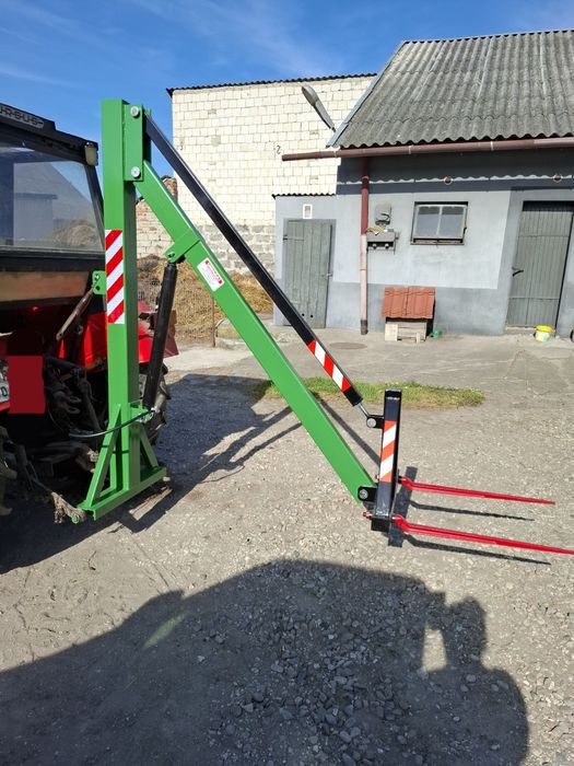 Podnośnik do bel z sianem słomą kiszonka, ładowacz do bel Tur na tył hydrauliczny