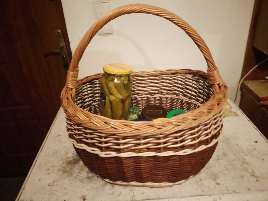 Koszyk wiklinowy z rączką