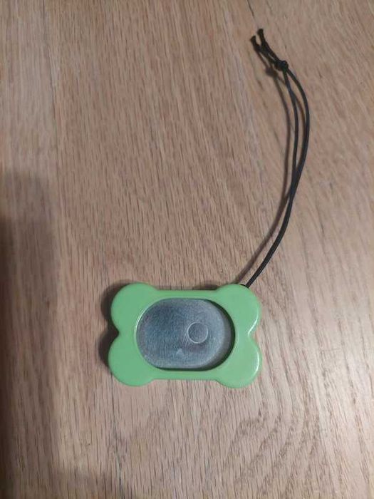 Zielony cliker do treningów