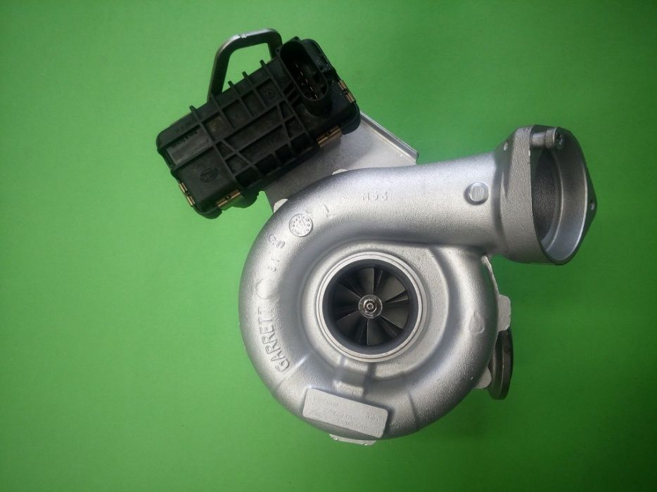 Turbosprężarka Turbina Bmw 330 d 330 xd 325 3,0
