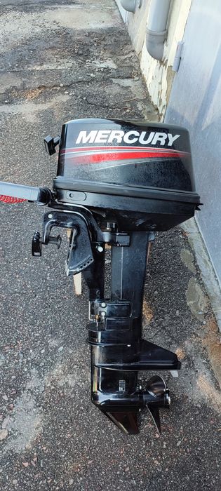 Двигун для човнів Mercury 9.9