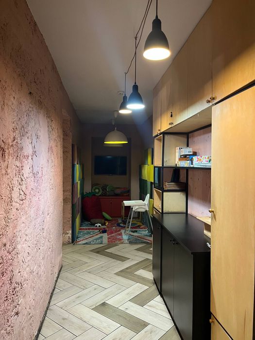 Продам коммерческое помещение с готовым бизнесом