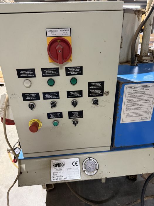 Maquina Briquetes com triturador comafer