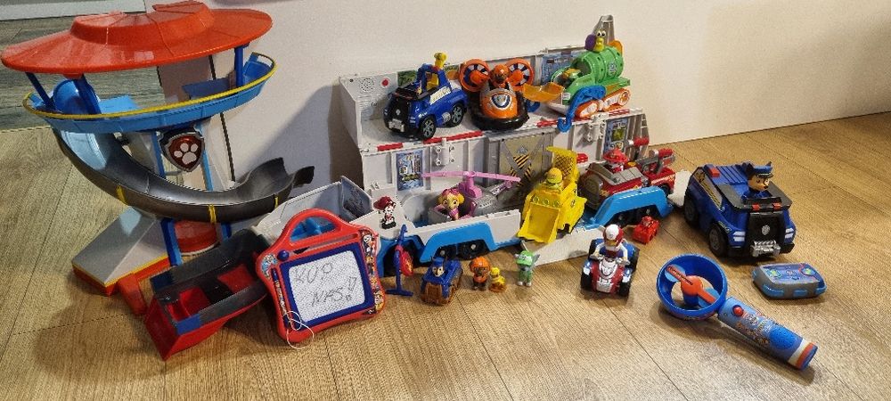 Psi patrol ZESTAW Patrolowiec, Baza auto na pilot