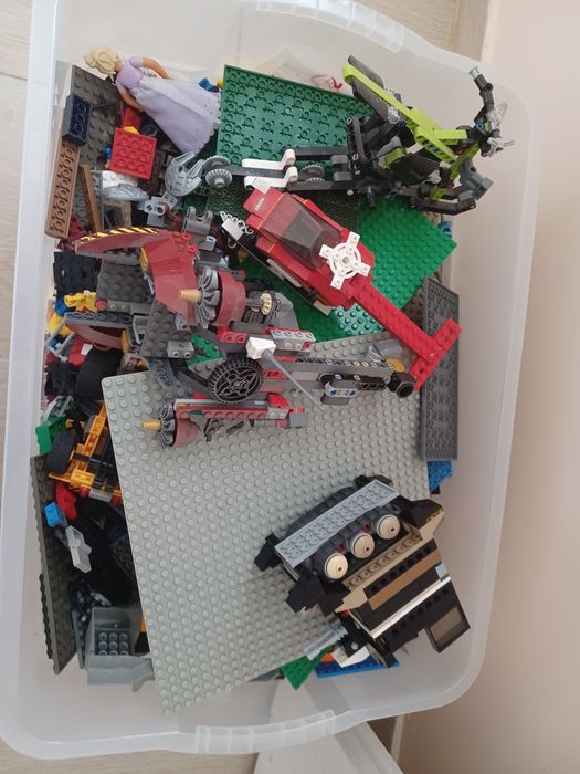 Sprzedam 12 kg klocków lego