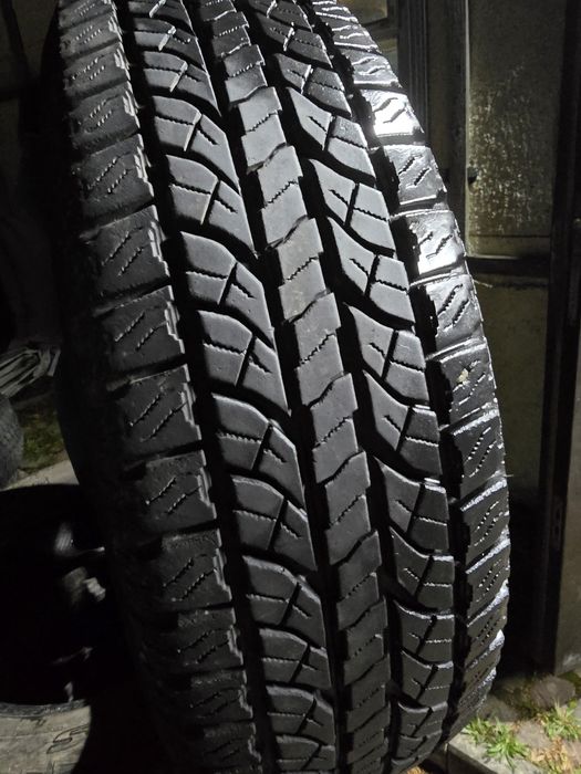 215/70R16 Yokohama Geolandar A/T-S