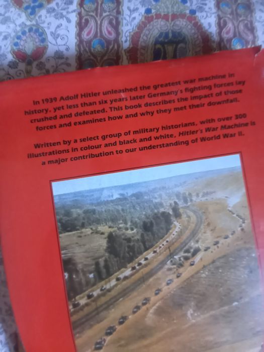 Livro álbum Hitler's War Machine