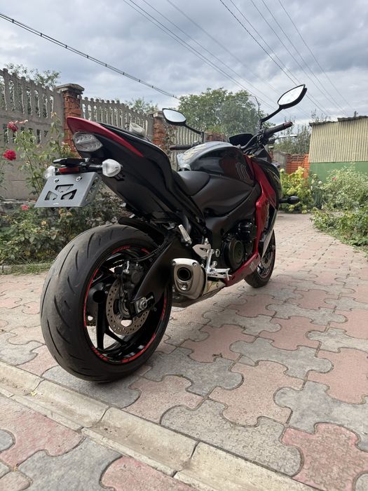 Мотоцикл Suzuki GSX-S1000F розмитнений