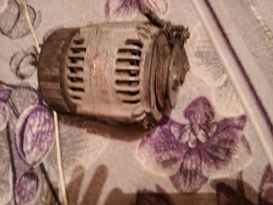 Продам генератор на трактор МТЗ