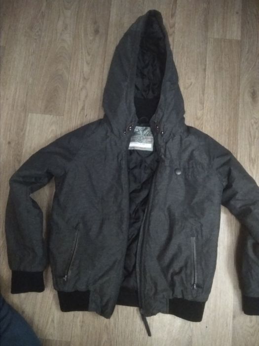 Дитячі куртки на хлопчиків та двчат