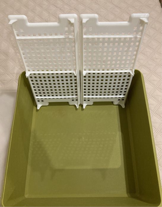 Green Tupperware Box 33 x 15 cm437560111331420166