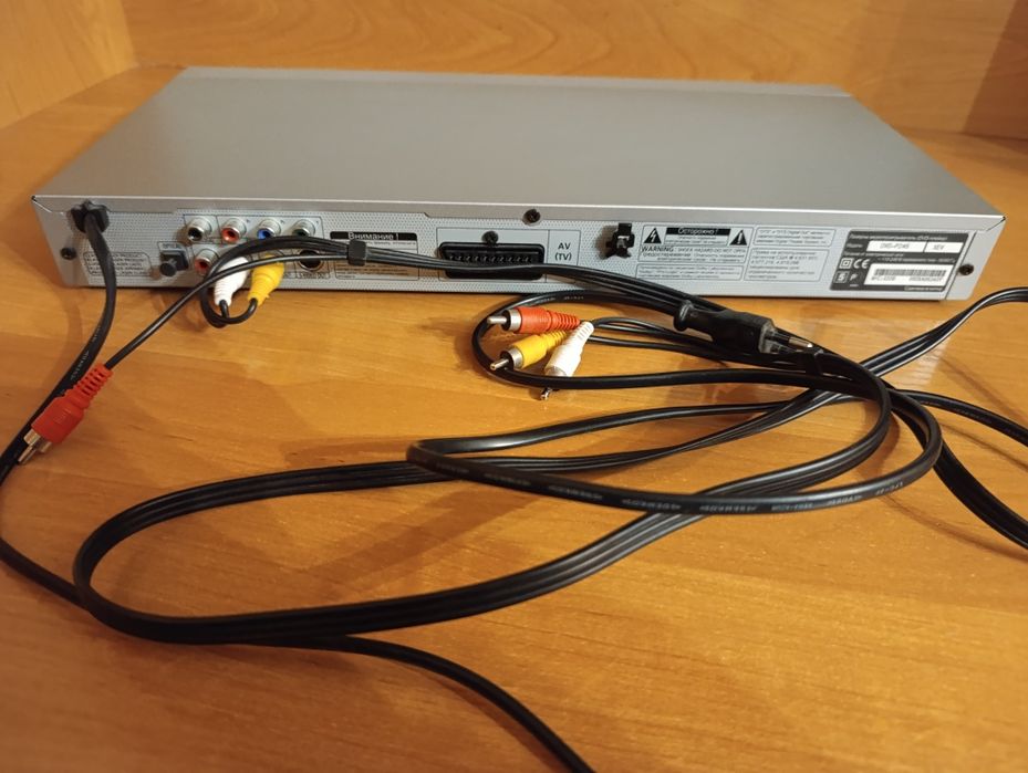 DVD  програвач Samsung P244