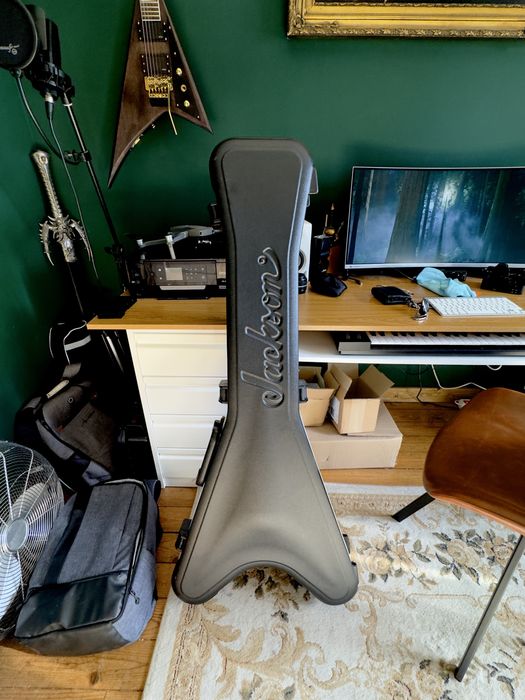 Jackson JS32 MAH Rhoads Natural + Case + EMG