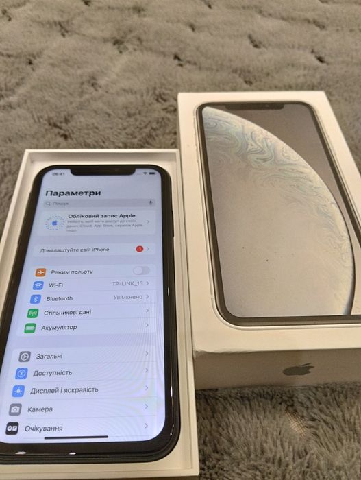iPhone XR 64 гб стан ідеальний.