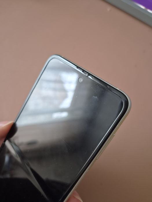 Samsung Z Flip3 8/256 cream,  та чохли
