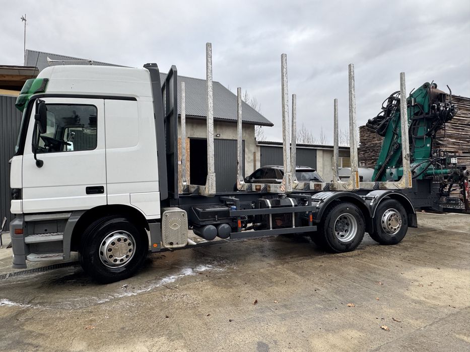 Мерседес лісовоз маніпулятор