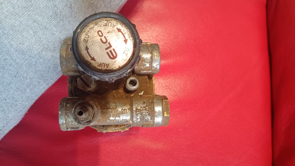 Filtr oleju opalowego