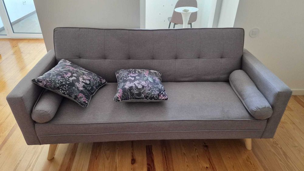 Sofá de 2 lugares em excelente estado – 250 €