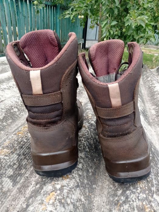 ПРОДАМ ( дві пари Берців )( 42-43 розміри )