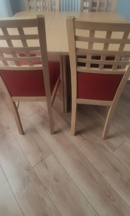 Stół rozkładany jadalnia salon stan bardzo dobry kolor buk