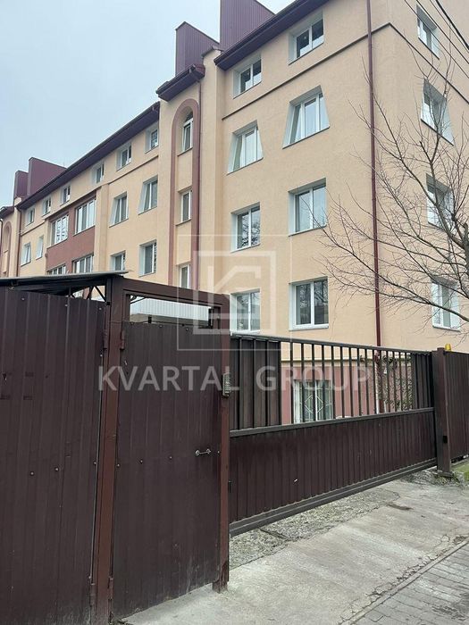 Затишна квартира біля парку та школи 42.5м2