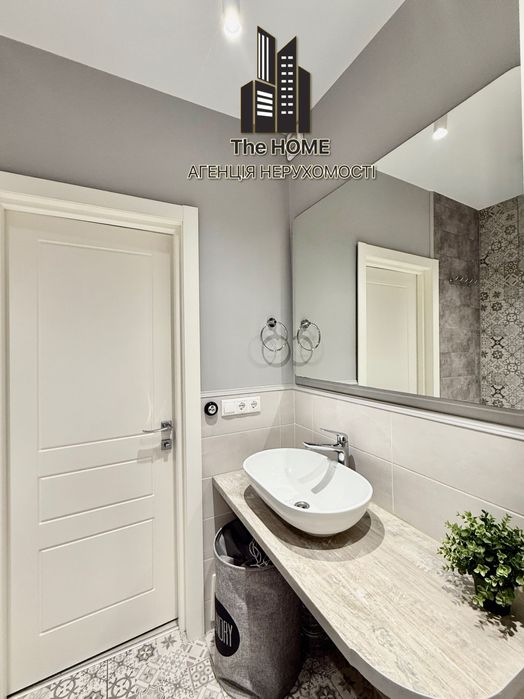 Продаж 2 кімнати та велика кухня-вітальня ЖК Оранж Парк