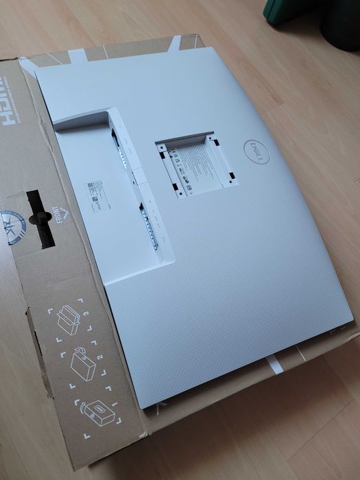 Monitor Dell S3221QSc 32" 4K QHD + Ramię Humanscale