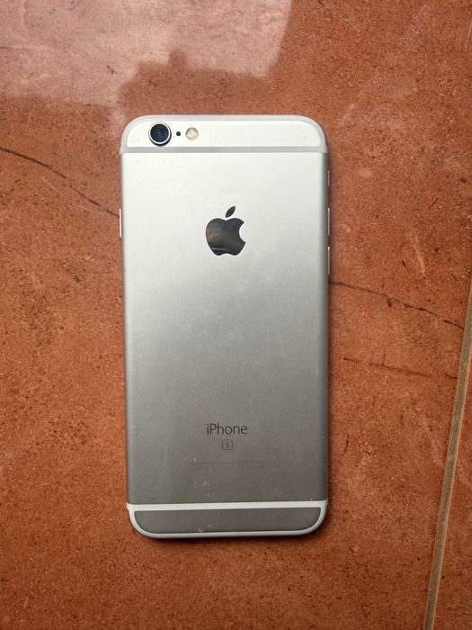 Iphone 6s 32gb на запчастини