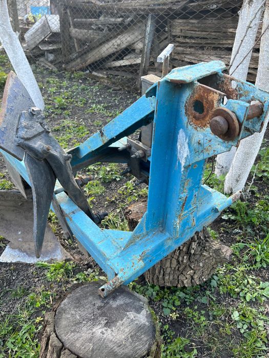 Плуг для трактора