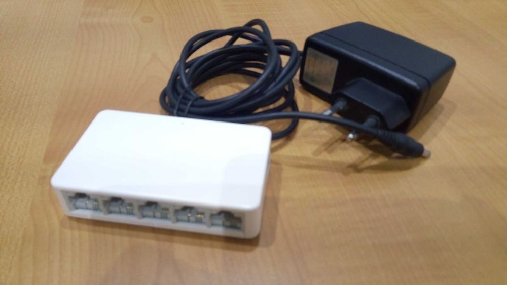 Vendo Switch 5 Portas de 100 Mb - Só 3 eur