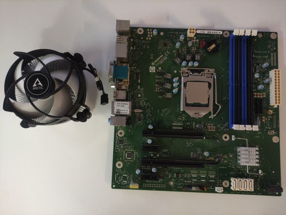 Intel Core i7-9700E Processor 2.6 GHz447200479057039364