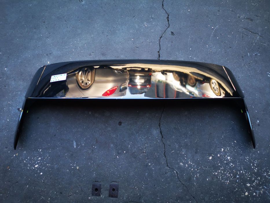 RENAULT CAPTUR II AILERON C/ 3 STOP - Z271