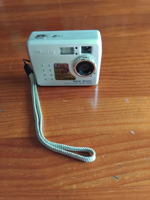 Máquina fotográfica MUSTEK MDC 5000