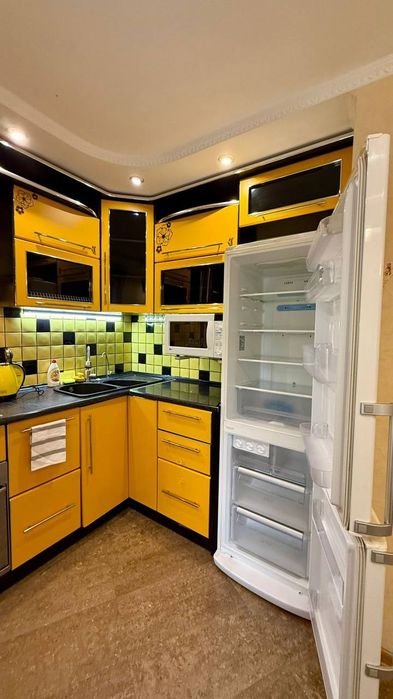 Продажа 3х.к.кв Пр.Центральный р-н Южного Буга 3/9 67000$
