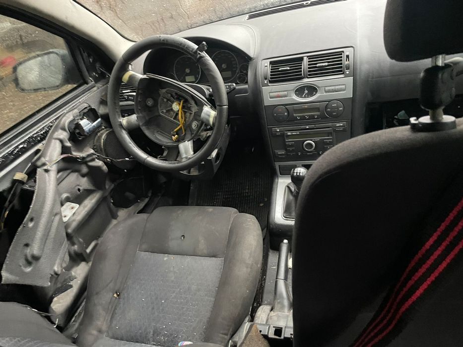 Форд Мондео 2005 року