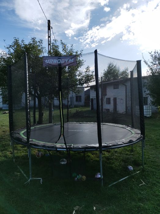 Trampolina ogrodowa duża